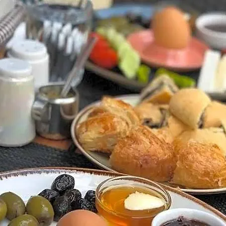 Queen Bee Bed and Breakfast