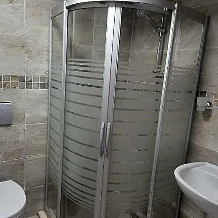 Queen Bee Bed and Breakfast Σελτσούκ