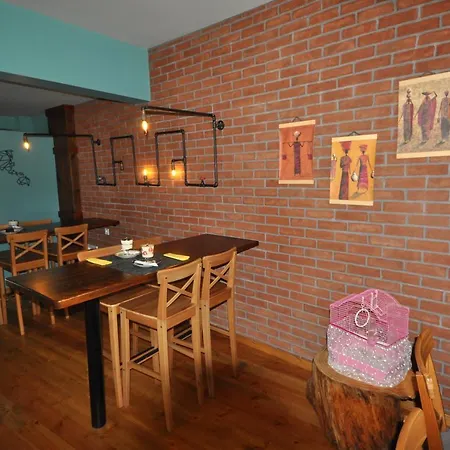 Queen Bee B&B 셀주크