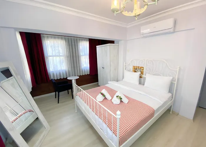 Bed & Breakfast Queen Bee 3*