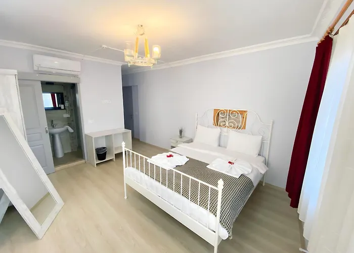 Queen Bee Bed & Breakfast